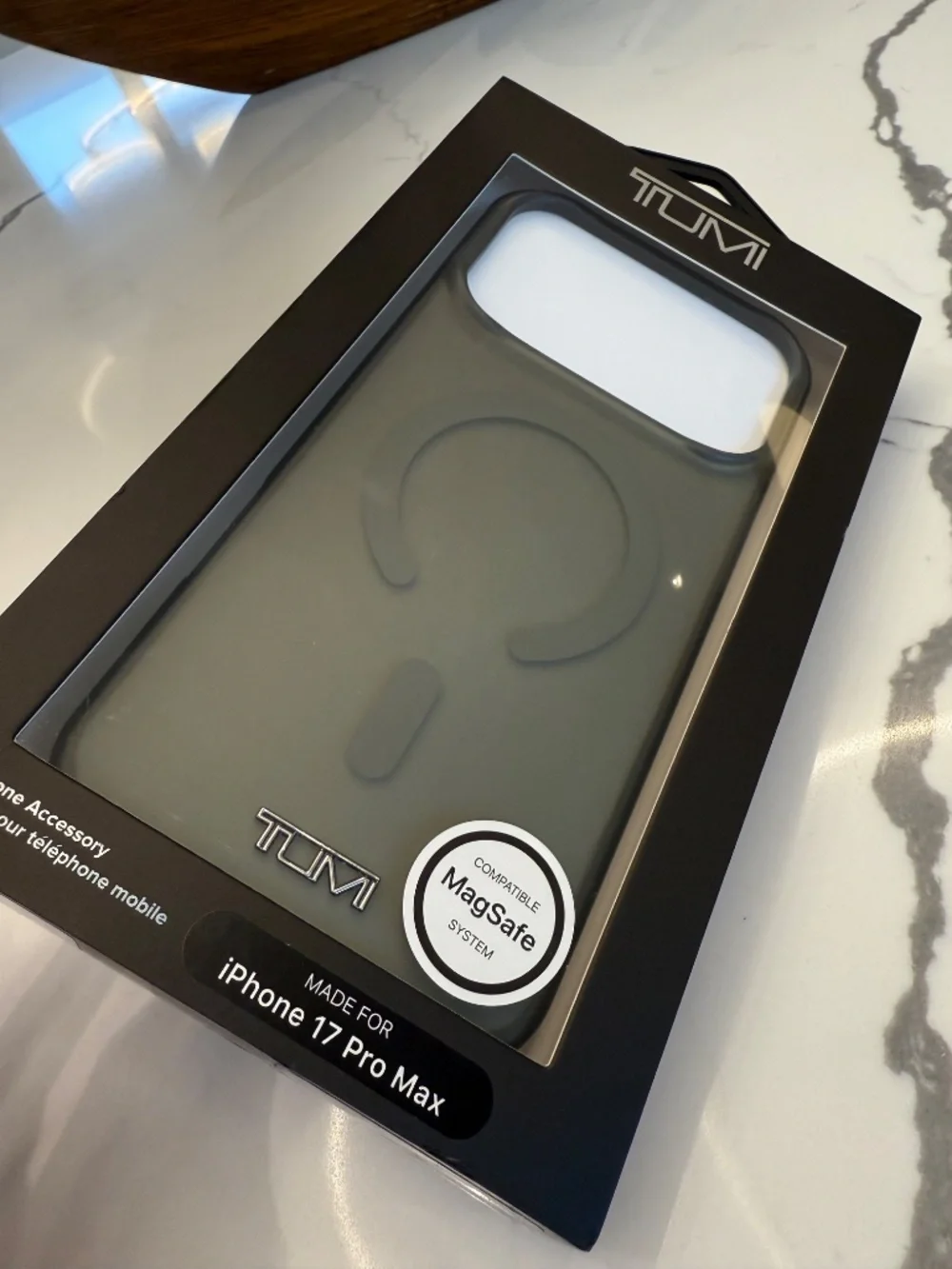 Tumi iphone 17